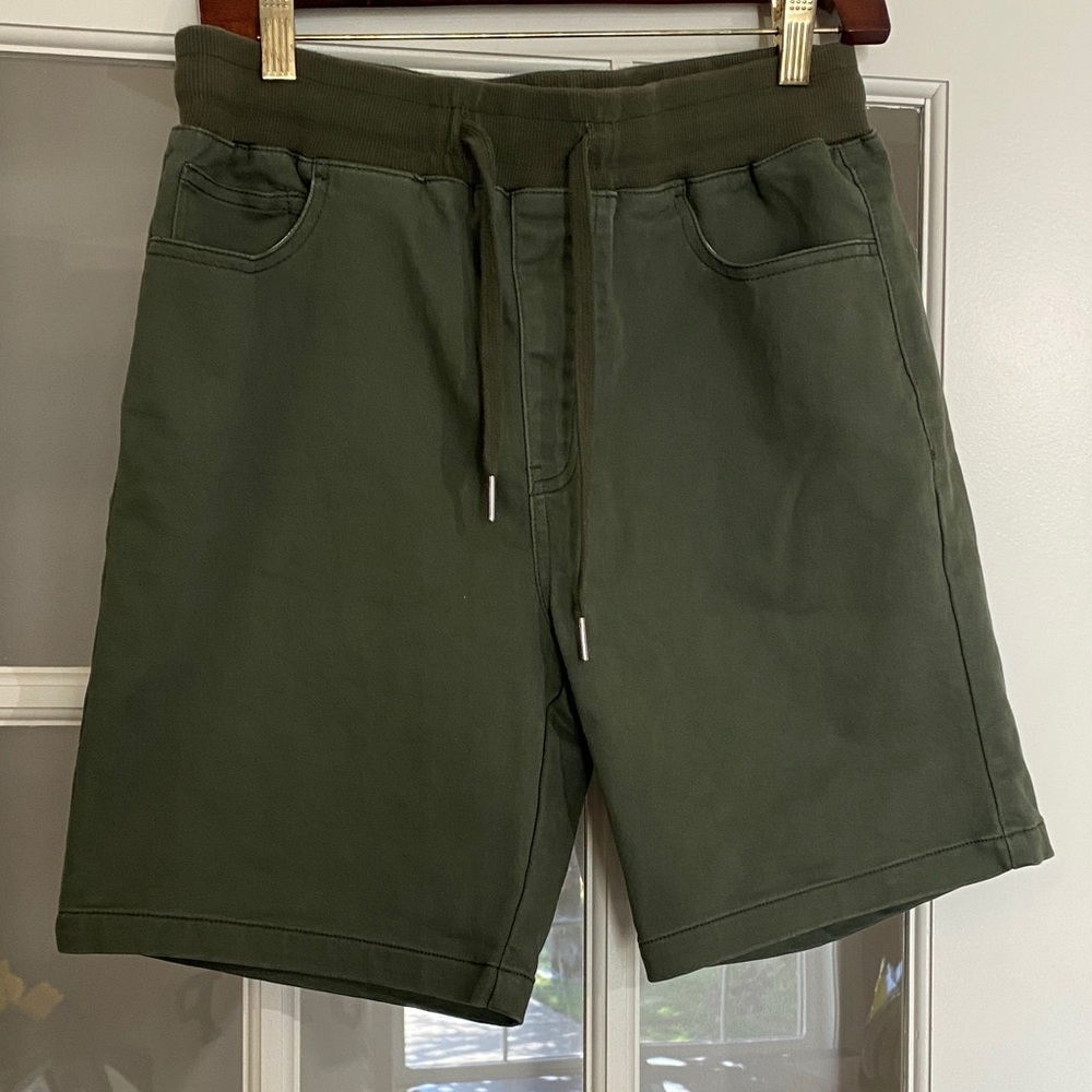 Forever 21 Olive Green Men's Shorts small